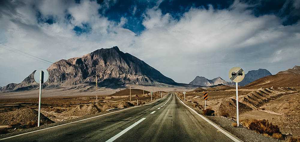 Iran-roads-safe-beautiful