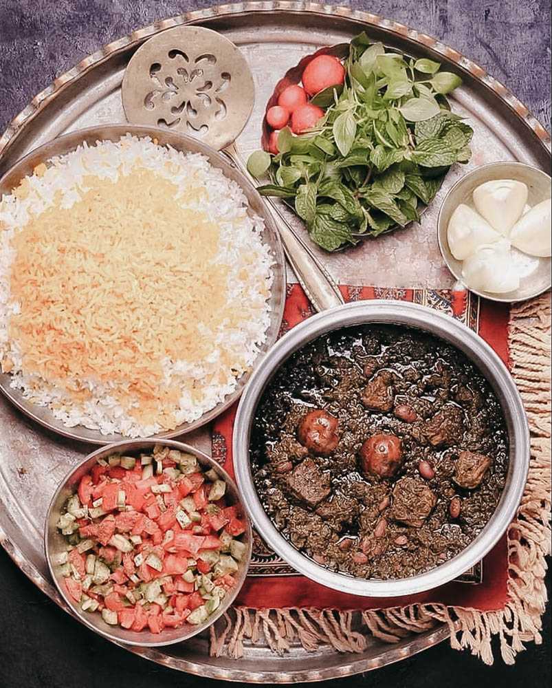 Khoresh-Ghormeh-Sabzi-Persian-Herb-Stew-with-salad-shirazi-onion-and-sabzi
