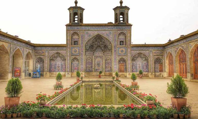 When is the Best Time to Travel to Shiraz?